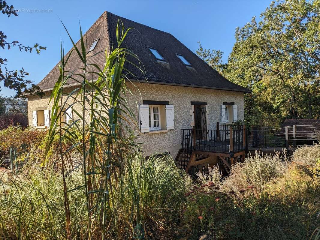 Maison à CONDAT-SUR-VEZERE