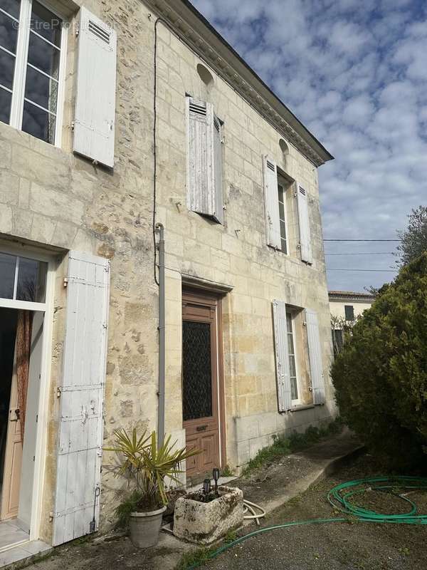 VUE DE FACE - Maison à SAINT-ANDRE-DE-CUBZAC