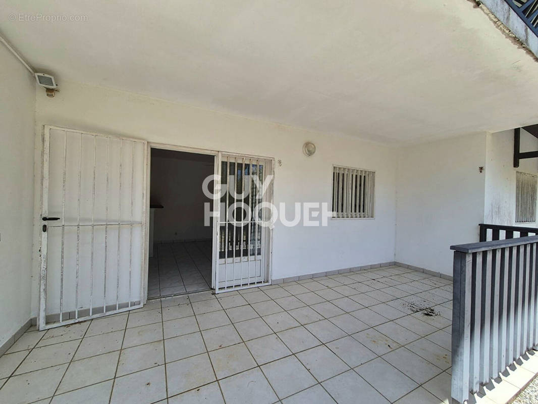 Appartement à KOUROU