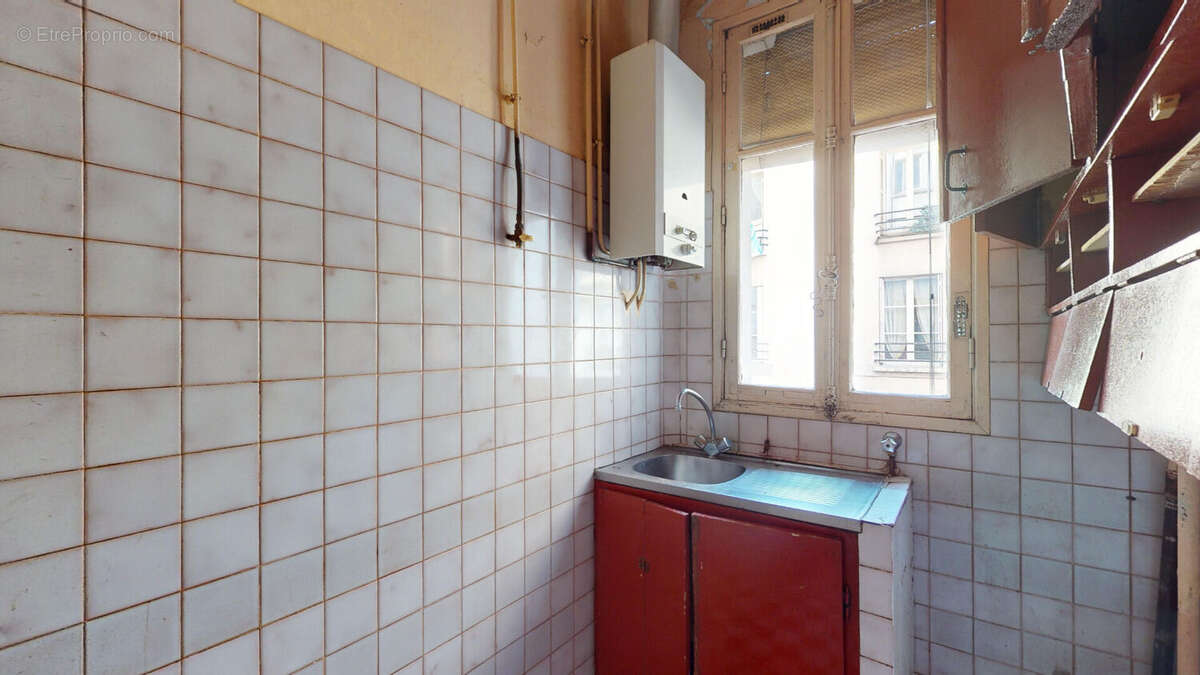 Appartement à PARIS-14E