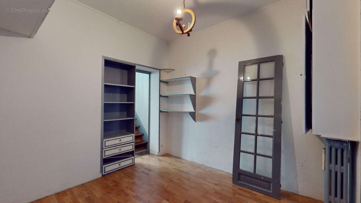 Appartement à PARIS-14E