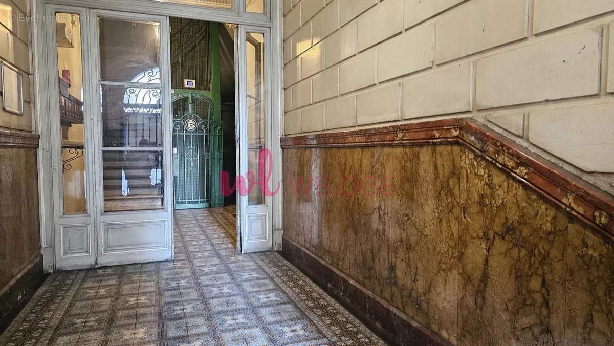 Appartement à MARSEILLE-1E