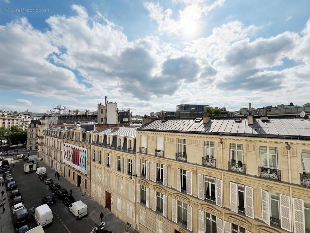 Appartement à PARIS-8E