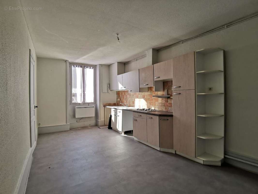   - Appartement à AUBENAS