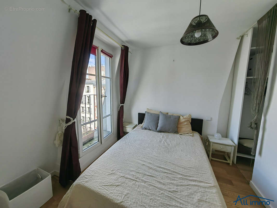 Appartement à PARIS-18E