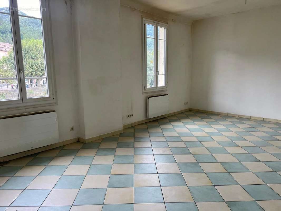 Appartement à SOSPEL