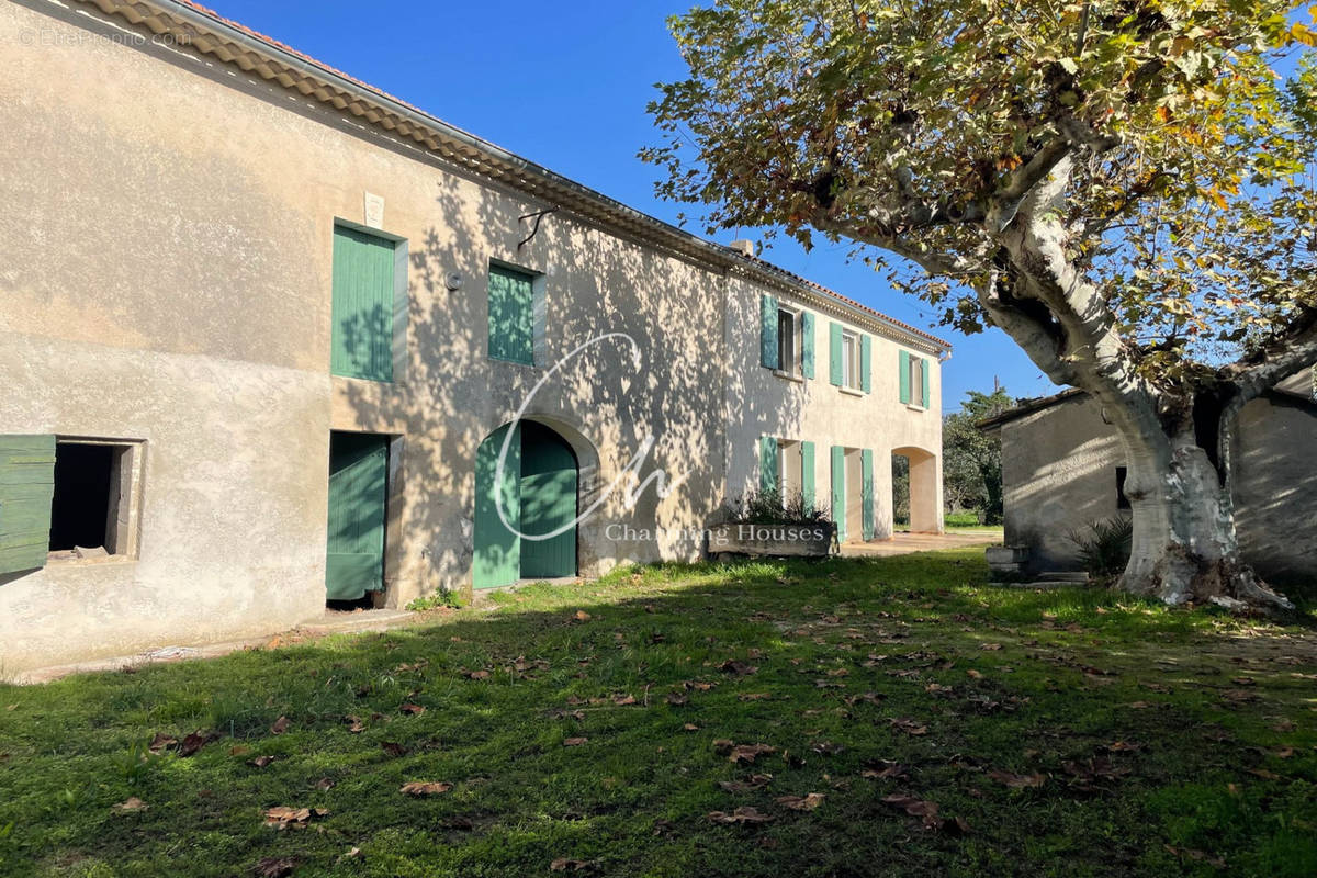 Maison à CHATEAURENARD