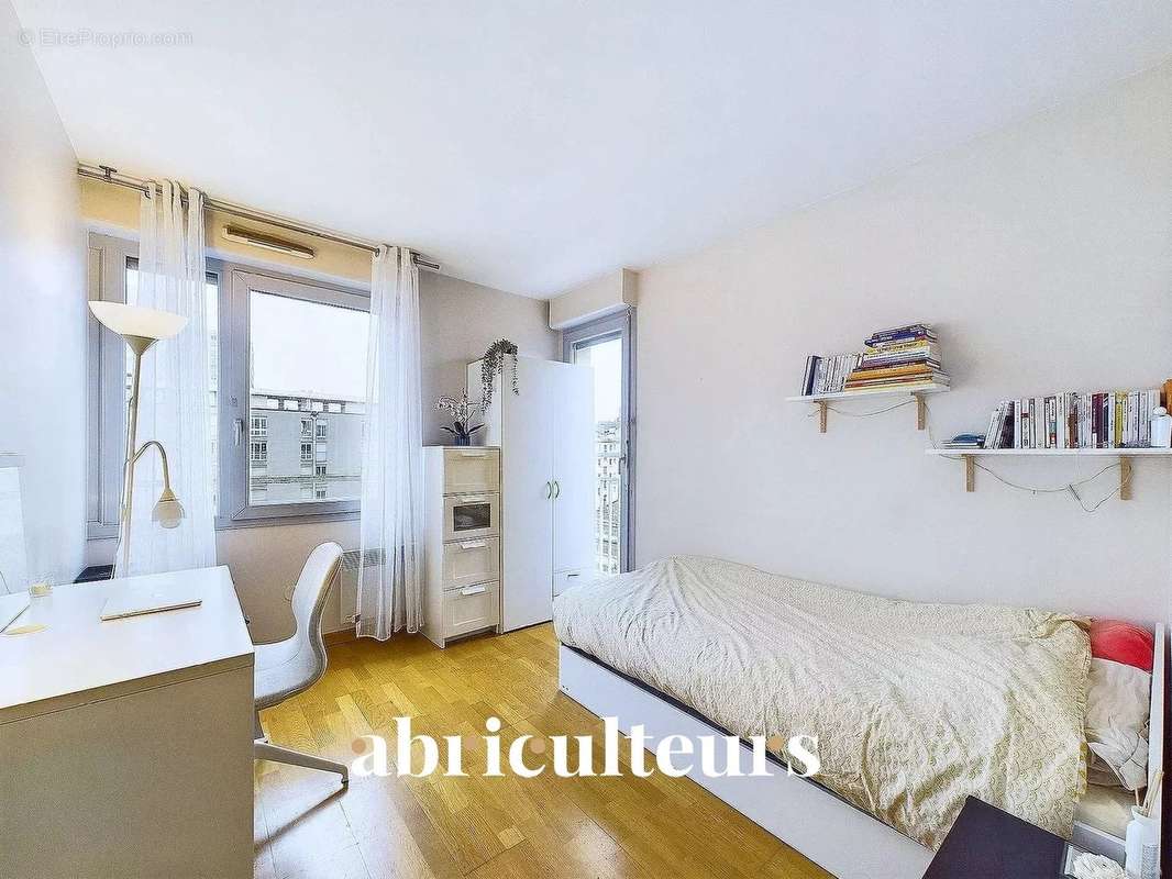 Appartement à IVRY-SUR-SEINE