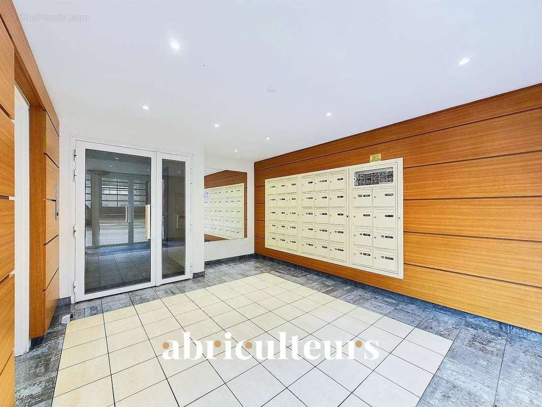 Appartement à IVRY-SUR-SEINE