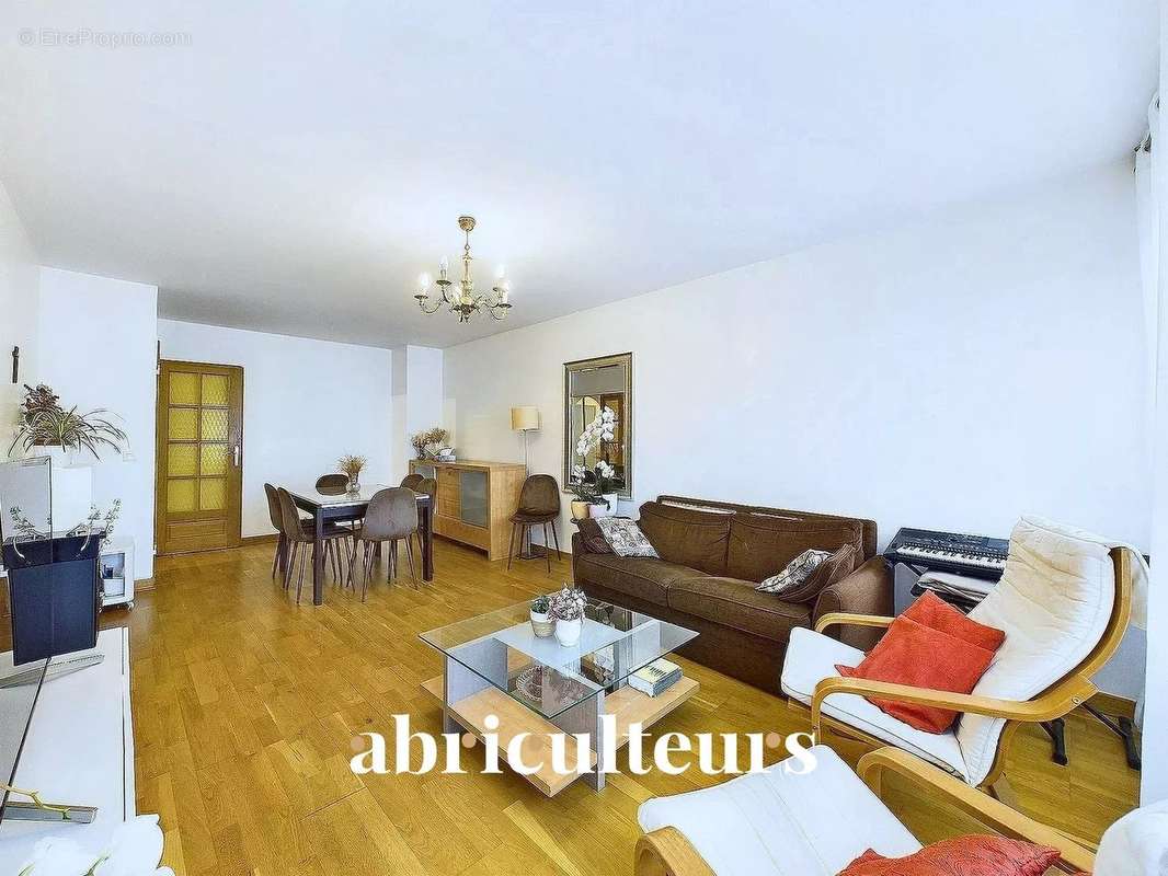 Appartement à IVRY-SUR-SEINE