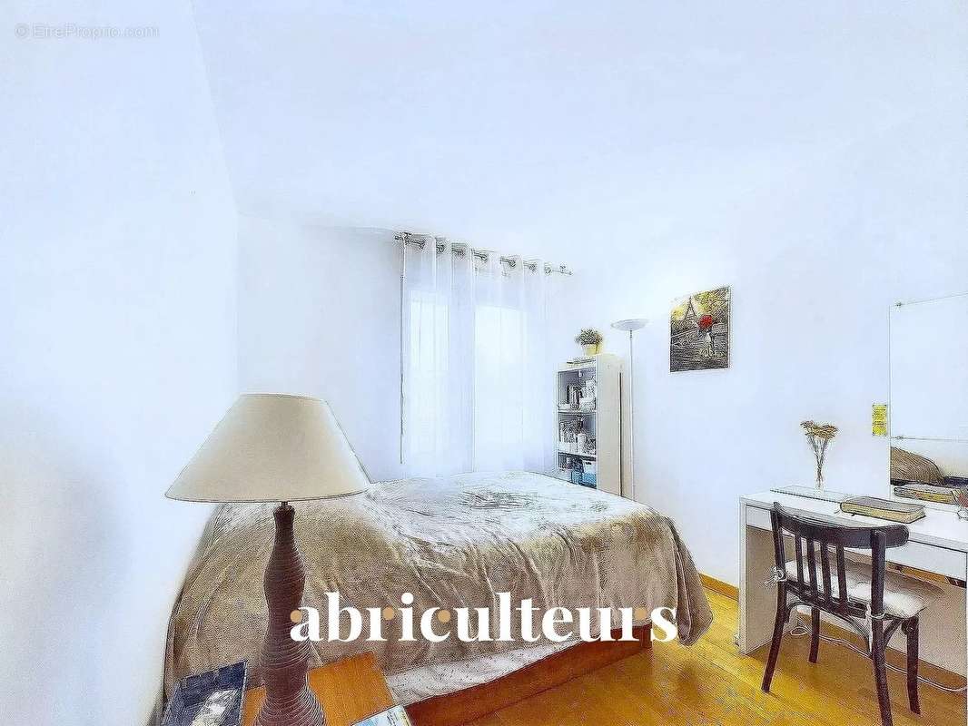 Appartement à IVRY-SUR-SEINE