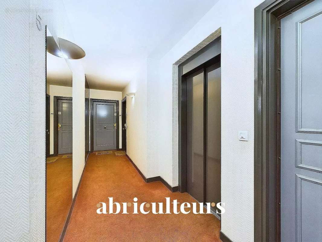 Appartement à IVRY-SUR-SEINE