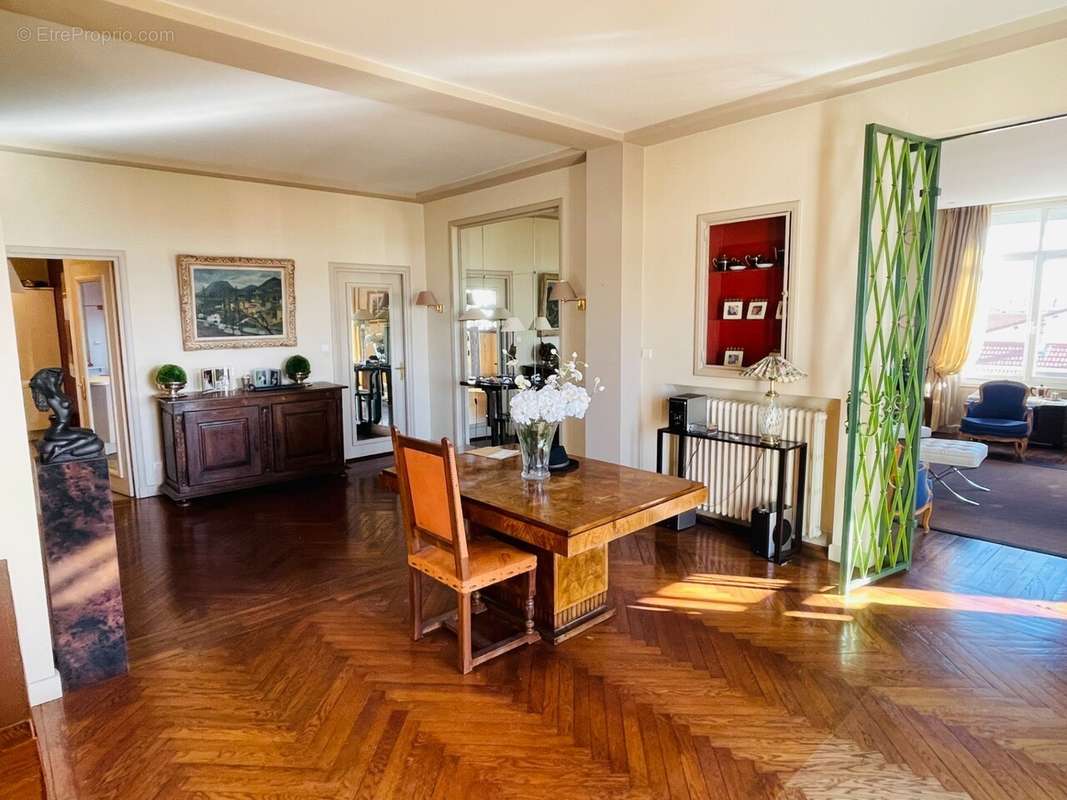 Appartement à ROMANS-SUR-ISERE