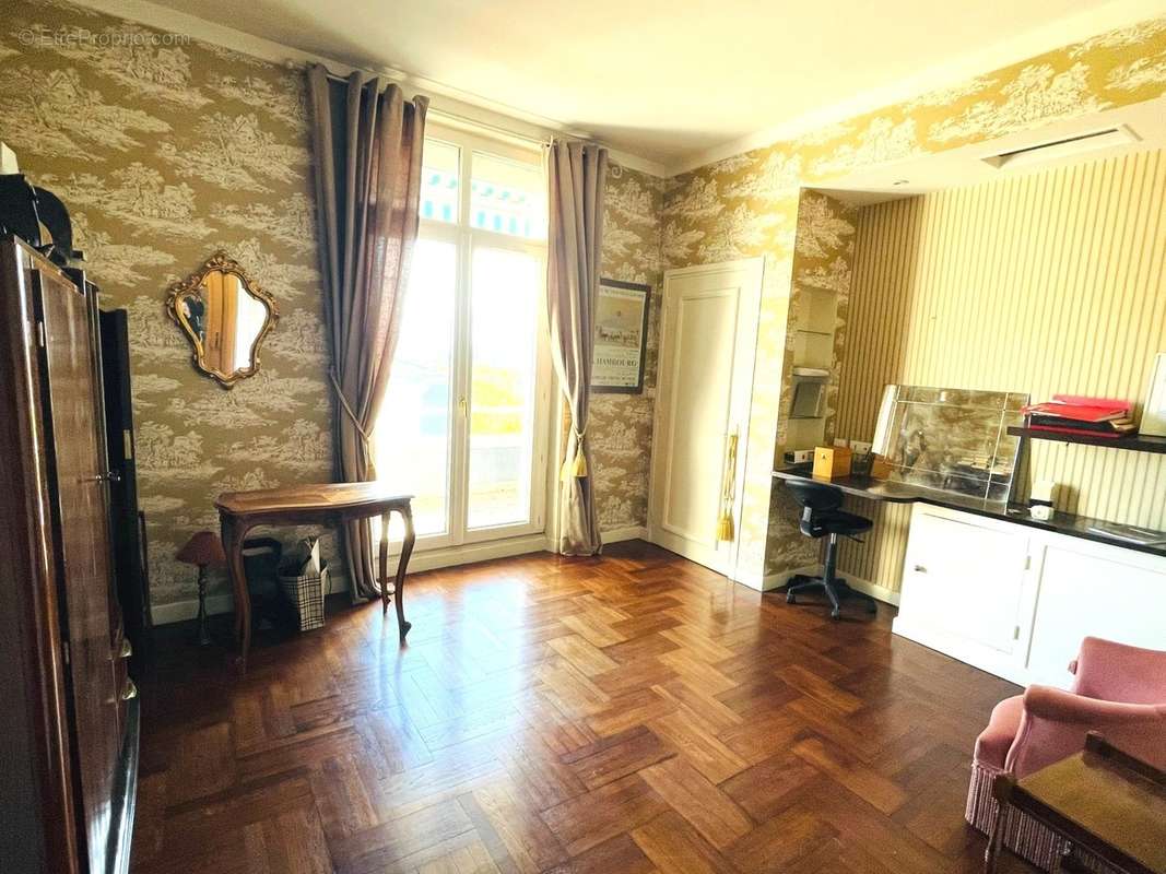 Appartement à ROMANS-SUR-ISERE