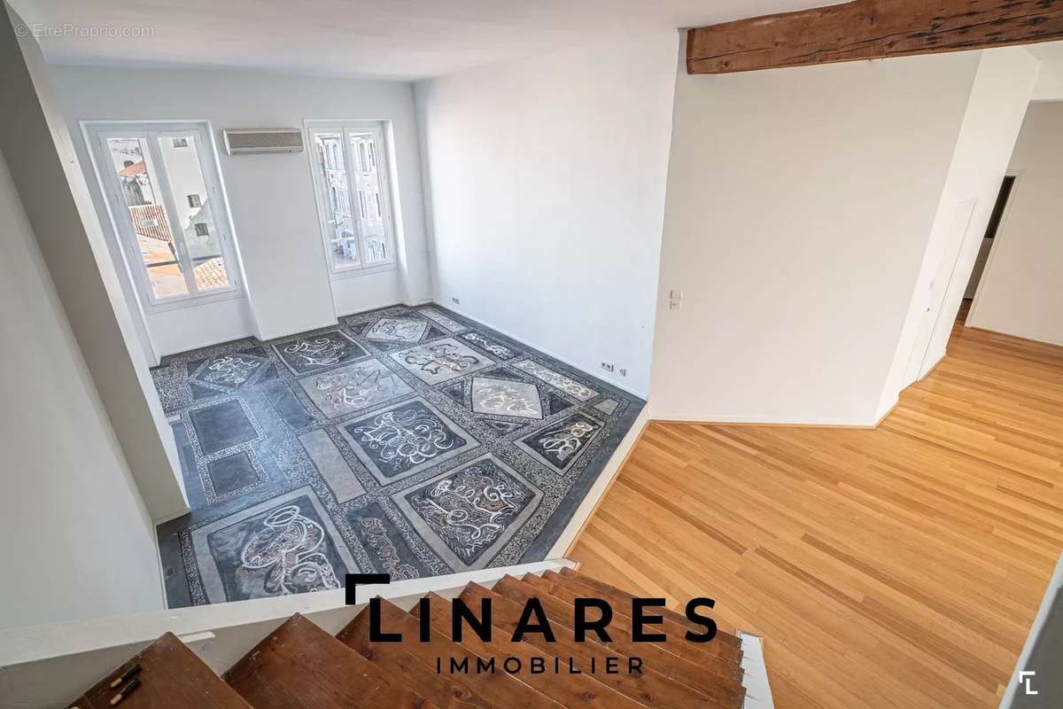 Appartement à MARSEILLE-6E