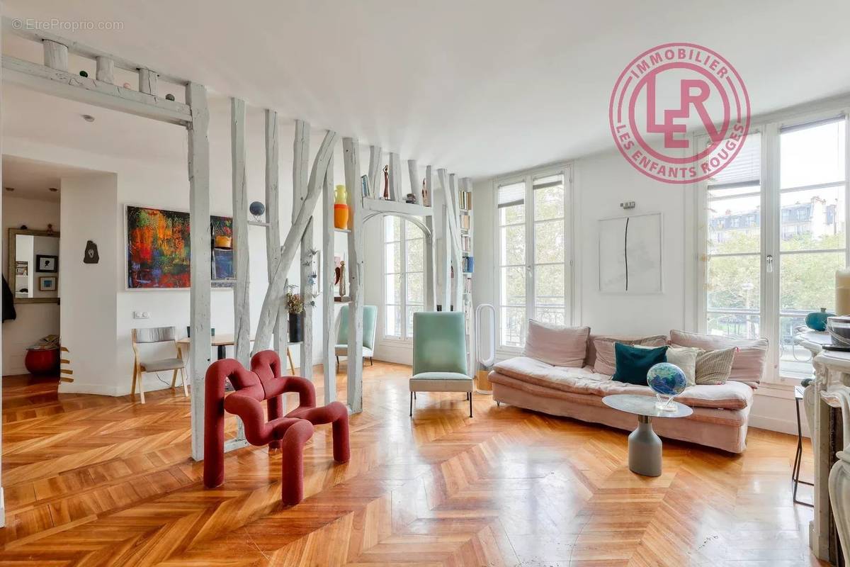 Appartement à PARIS-4E