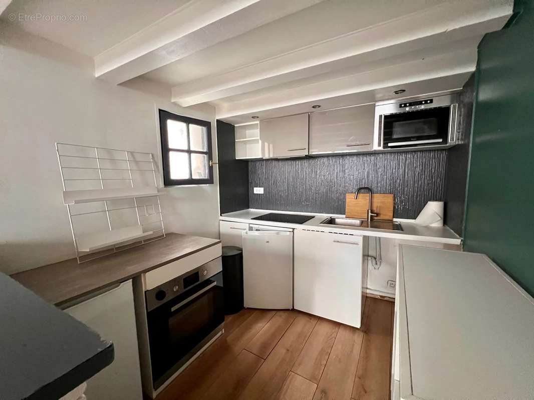 Appartement à PARIS-20E