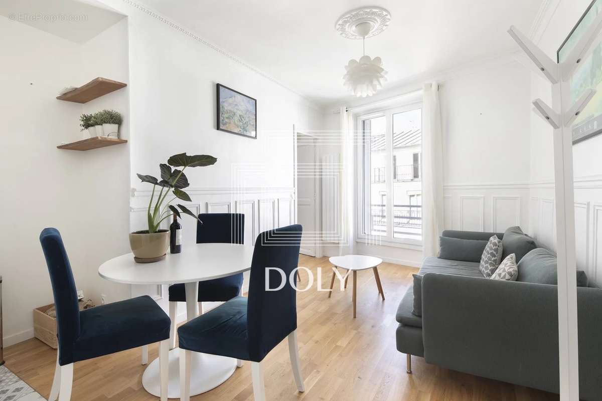 Appartement à PARIS-11E