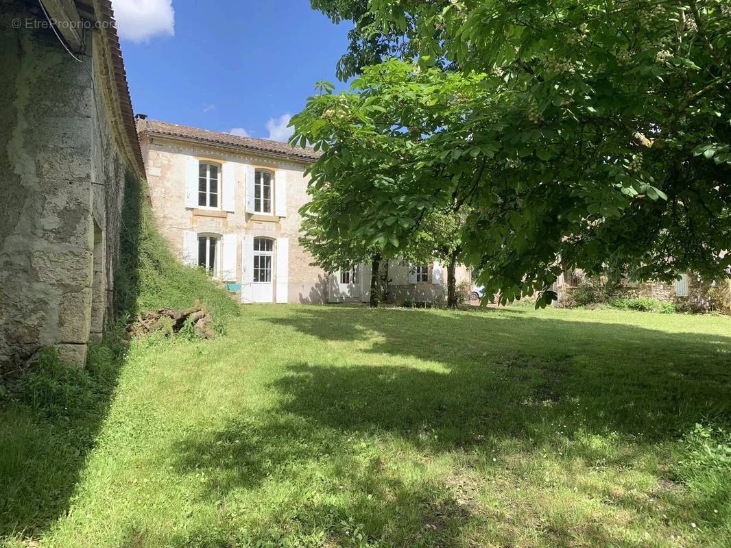 Maison à SAINTE-FOY-LA-GRANDE