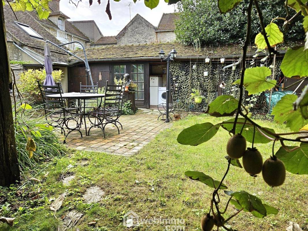 Une autre vue du jardin. - Maison à MORET-SUR-LOING