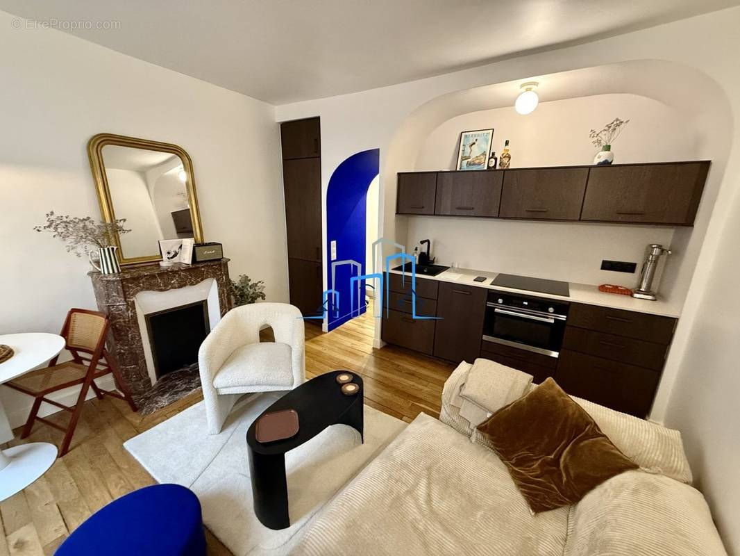 Appartement à PARIS-18E