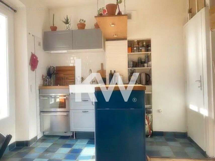 Appartement à PARIS-20E