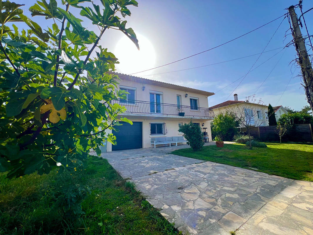 Maison à VILLENEUVE-SUR-LOT