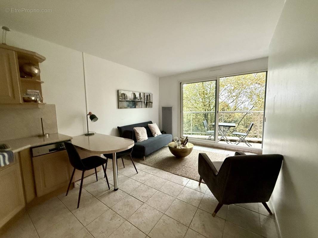 Appartement à PARIS-19E