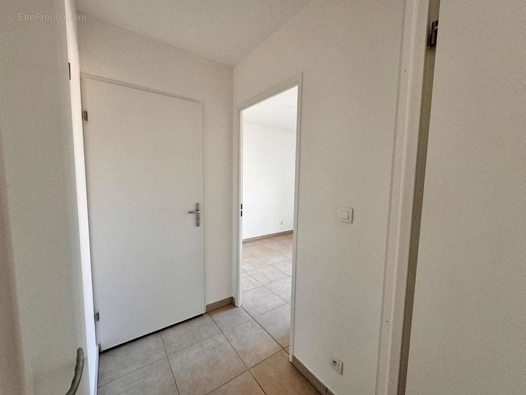   - Appartement à VILLEFRANCHE-SUR-SAONE