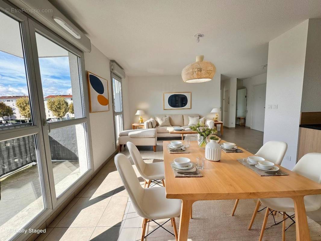   - Appartement à VILLEFRANCHE-SUR-SAONE