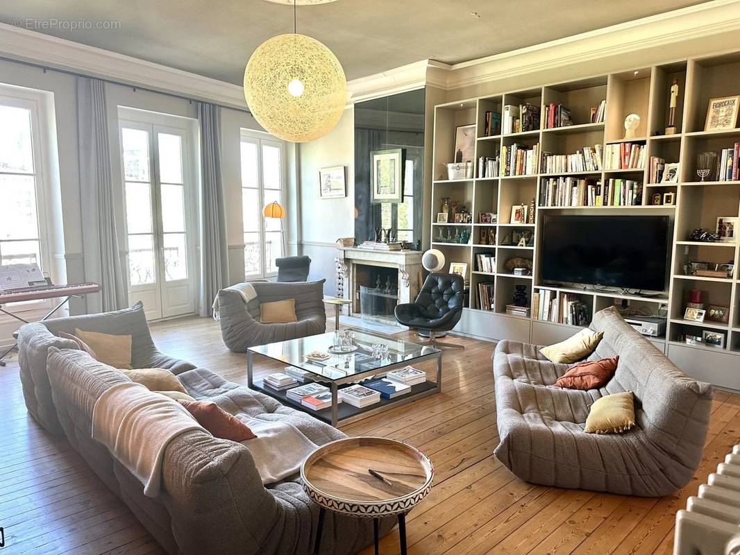 Appartement à BORDEAUX