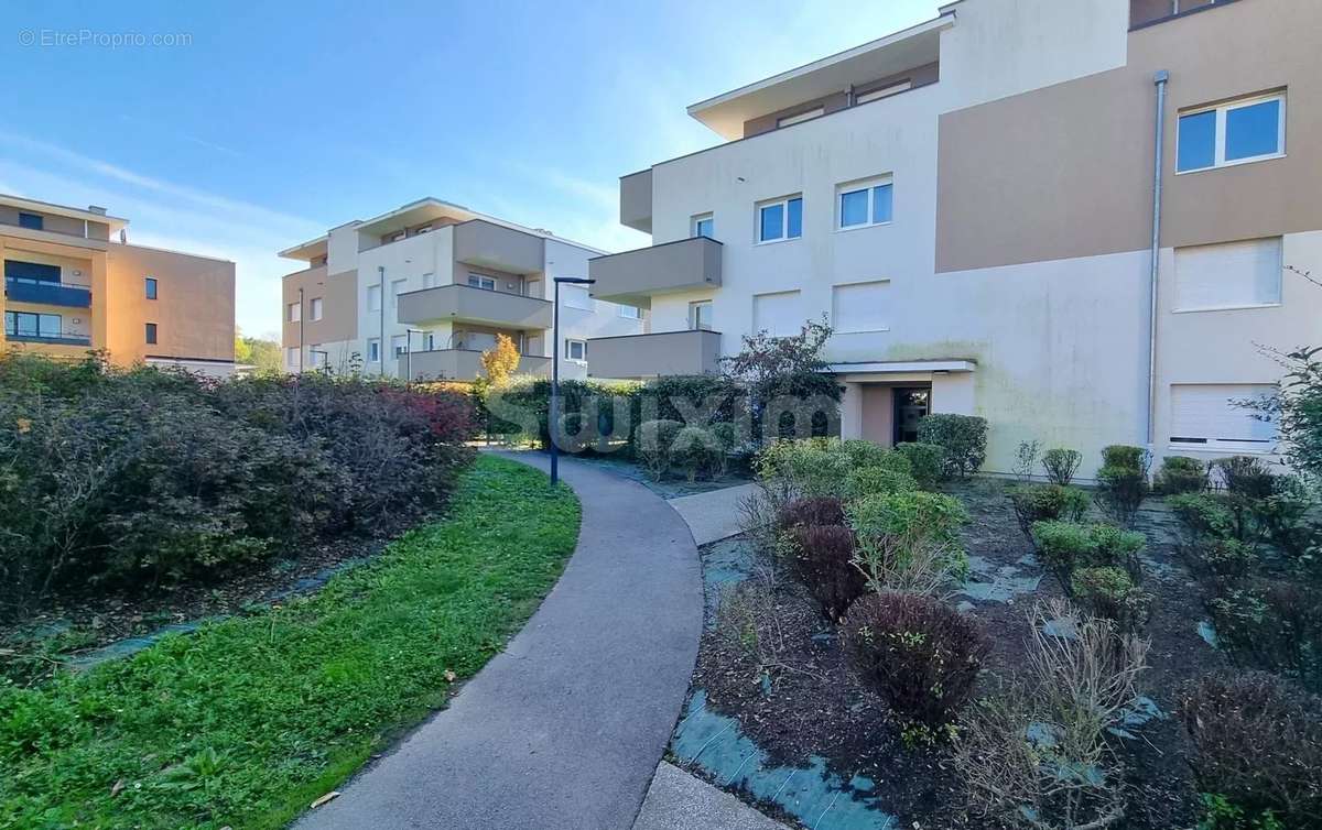 Appartement à CRANVES-SALES