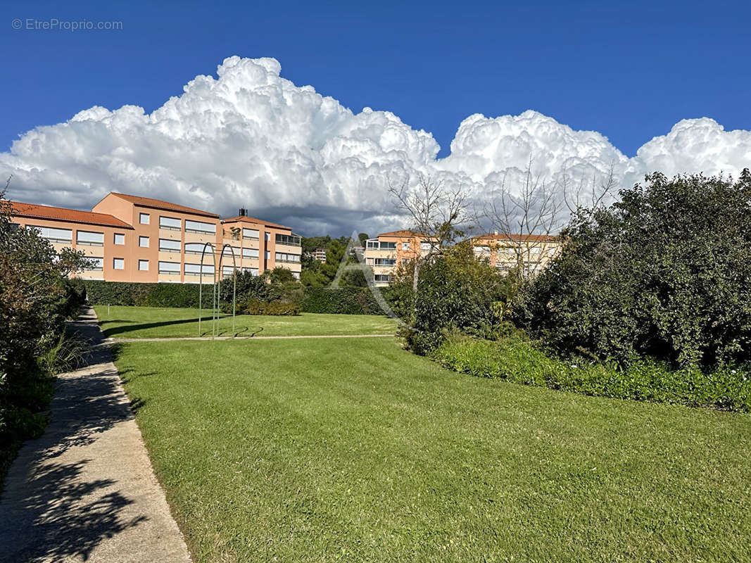 Appartement à LA LONDE-LES-MAURES