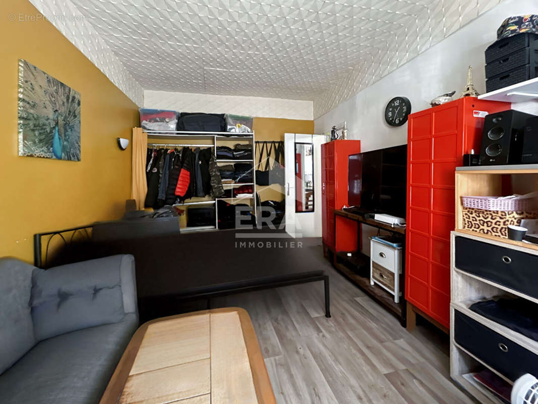 Appartement à MARSEILLE-4E