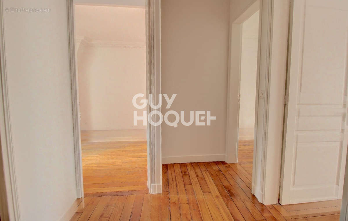 Appartement à PARIS-20E