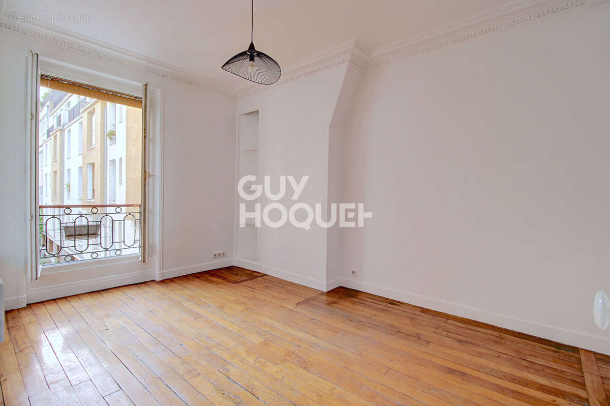 Appartement à PARIS-20E