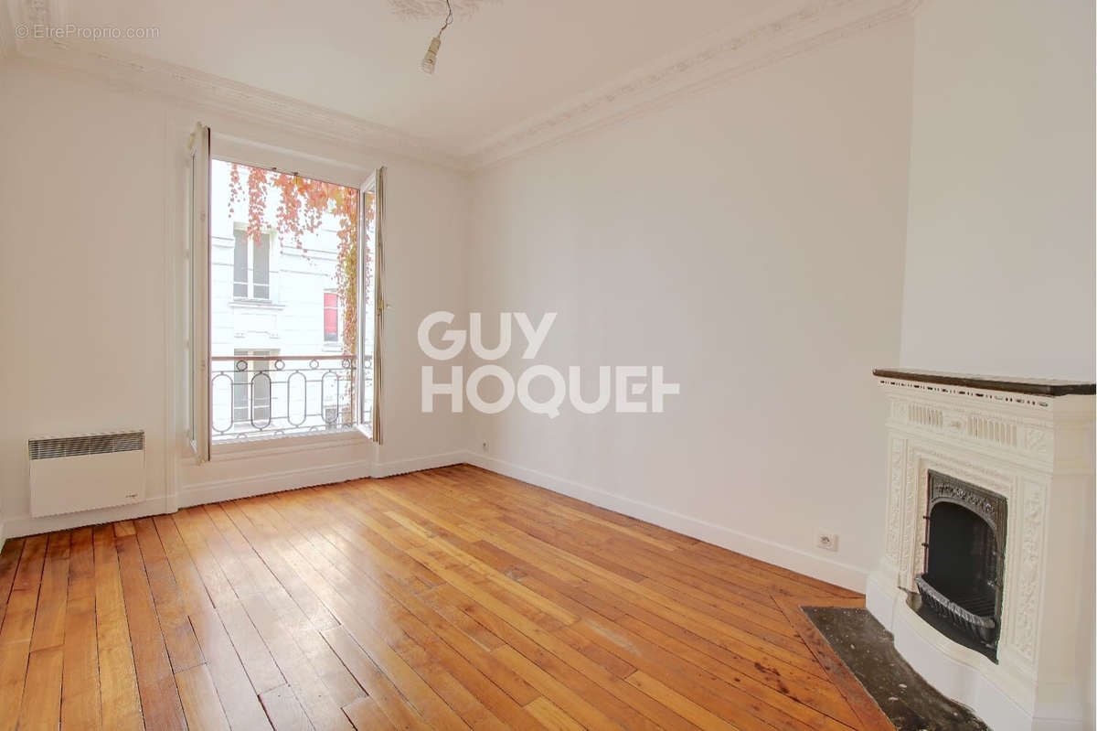 Appartement à PARIS-20E