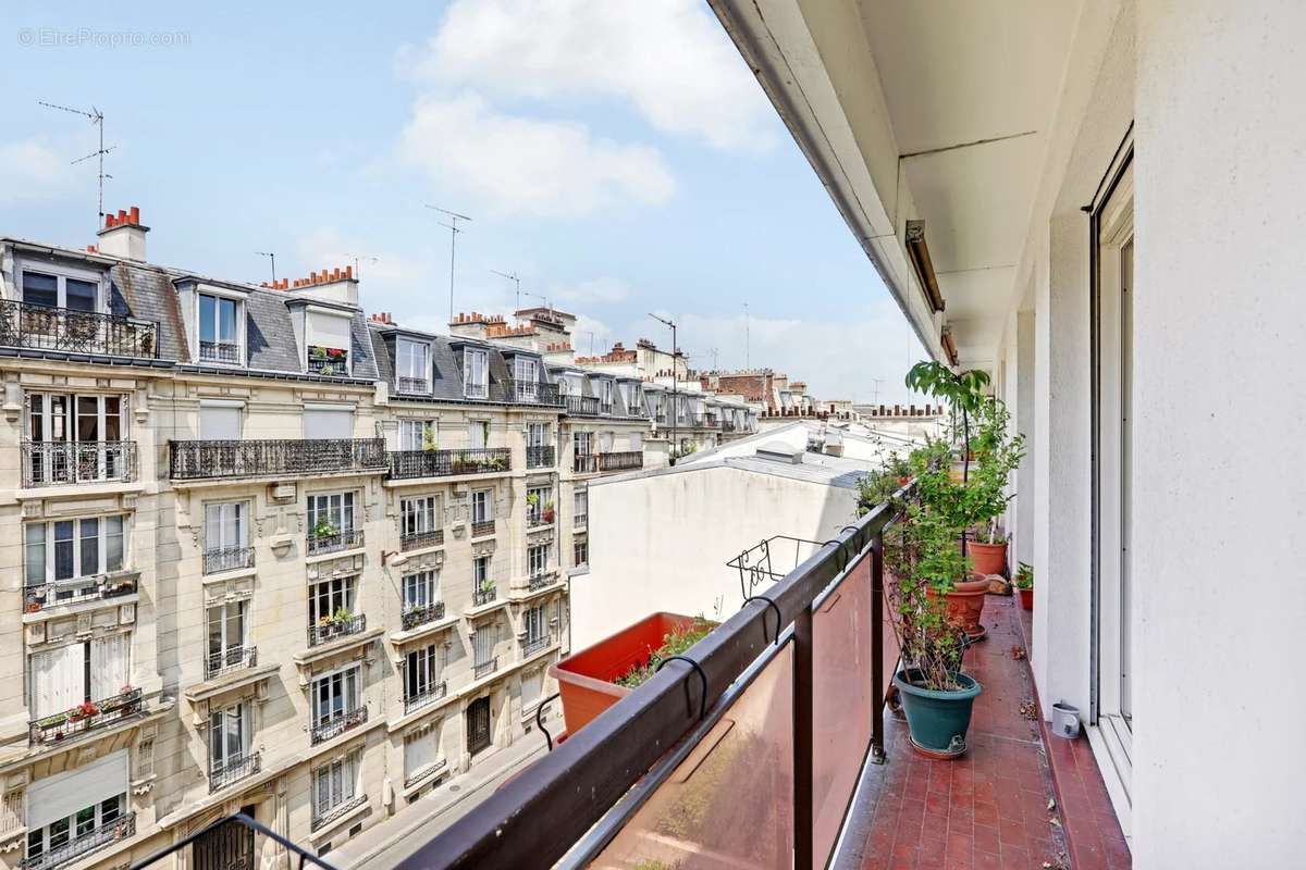 Appartement à PARIS-11E