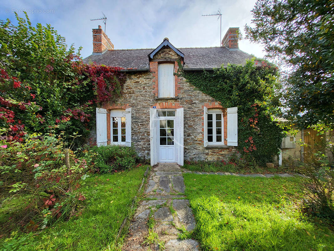 Maison à SAINTE-ANNE-SUR-VILAINE