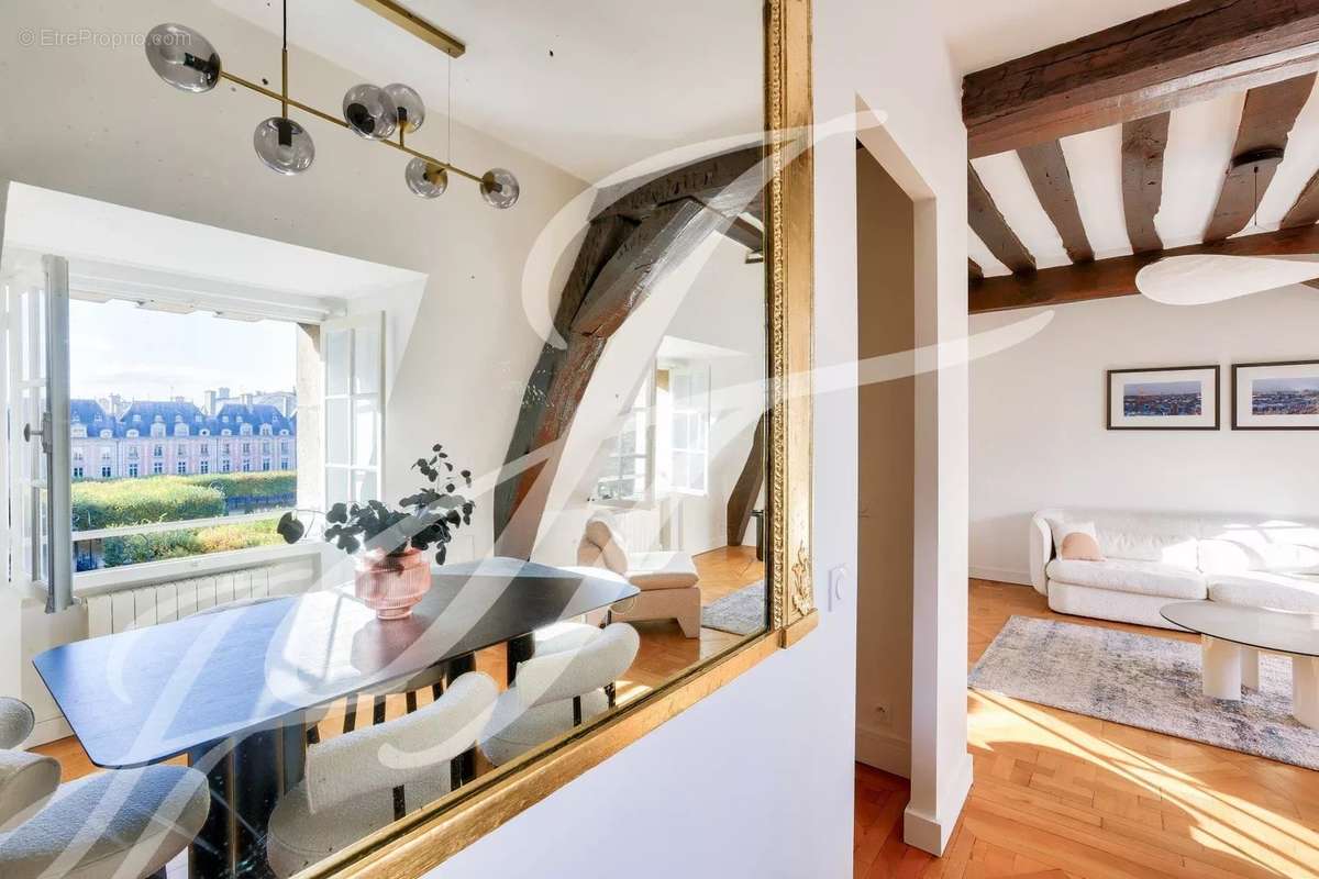 Appartement à PARIS-4E