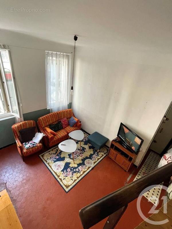 Appartement à MARSEILLE-4E