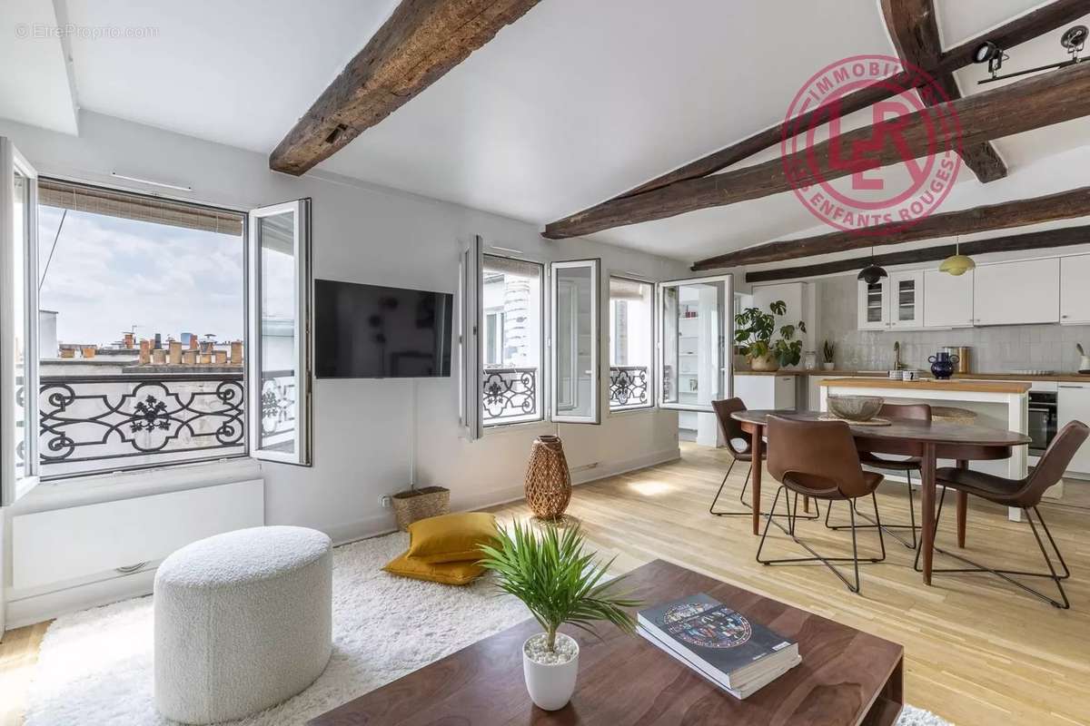 Appartement à PARIS-3E