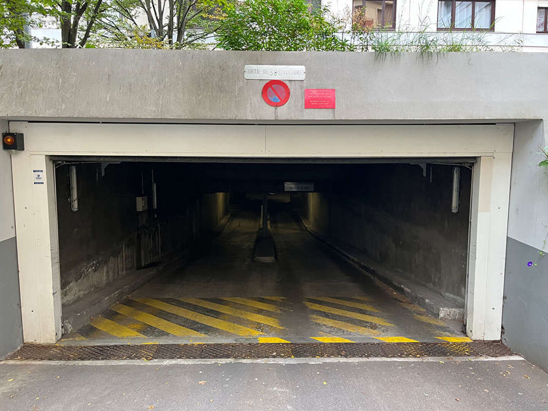 Parking à LYON-7E