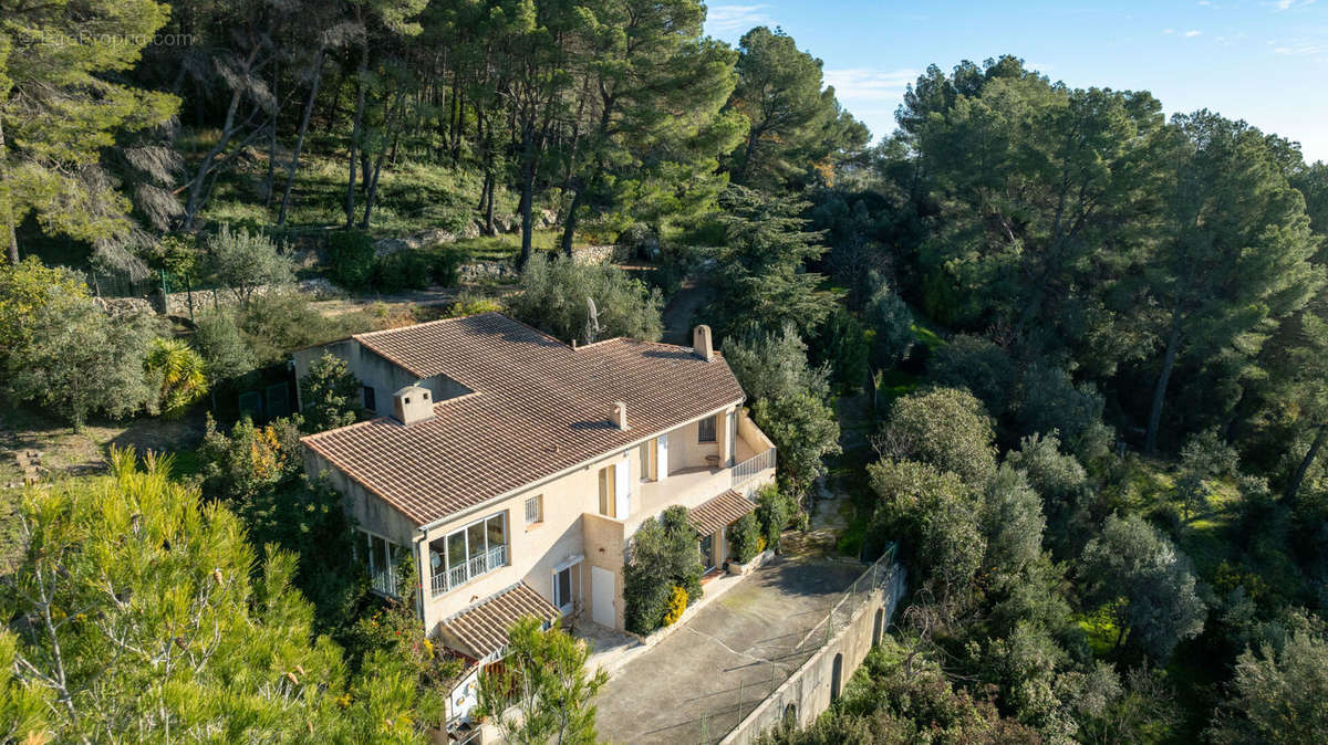 Maison à DRAGUIGNAN