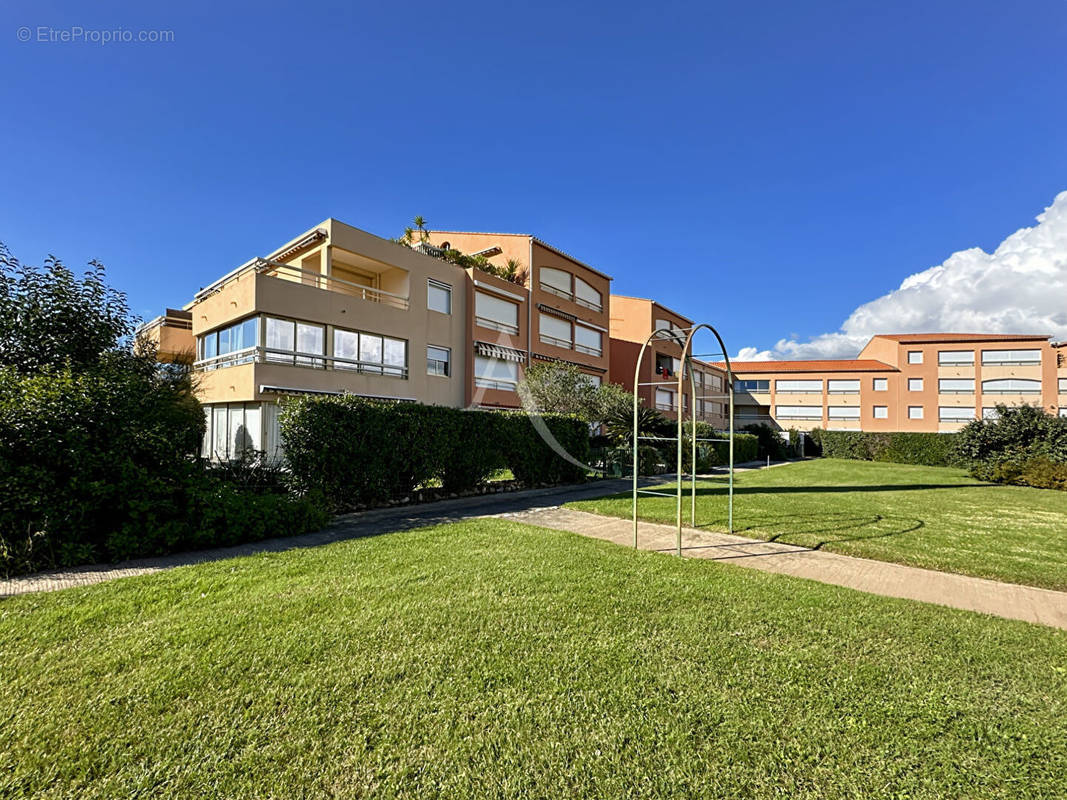 Appartement à LA LONDE-LES-MAURES