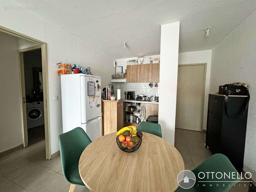 Appartement à ROQUEBRUNE-SUR-ARGENS