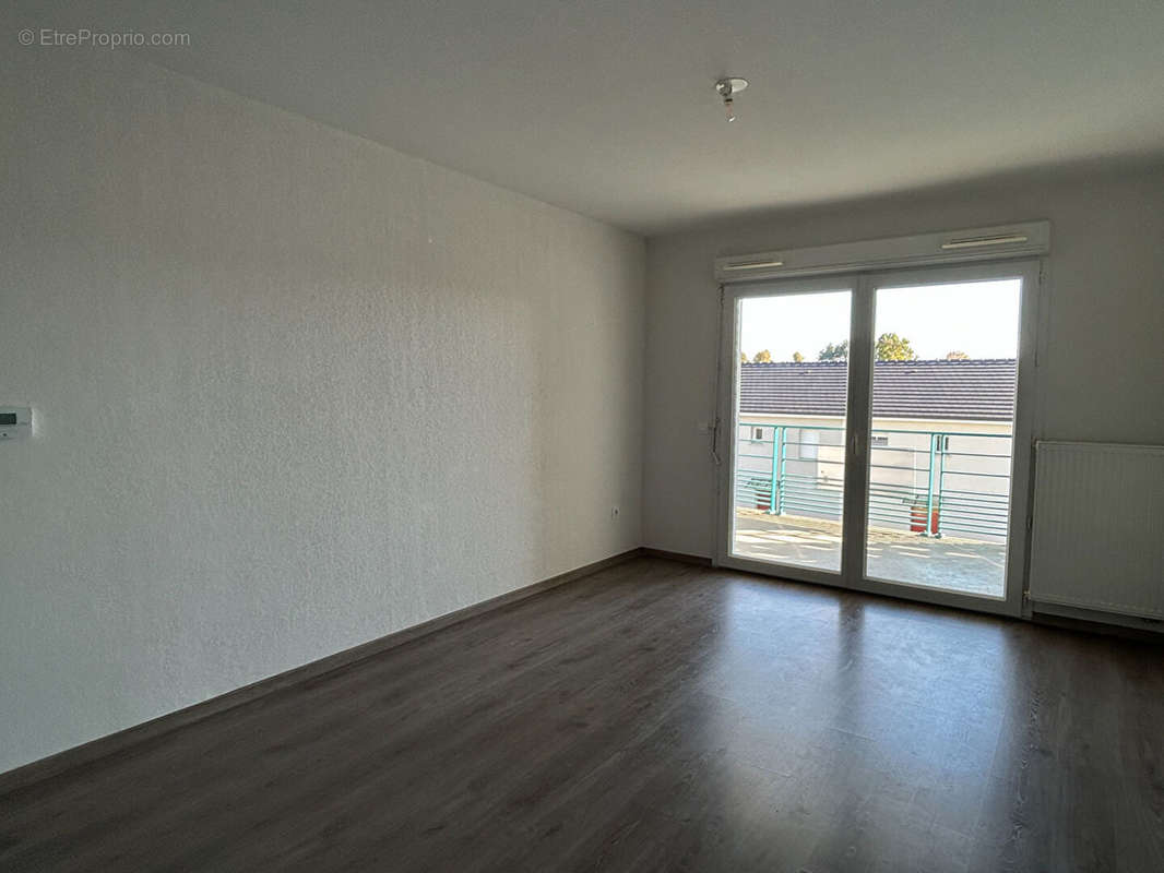 Appartement à LONS