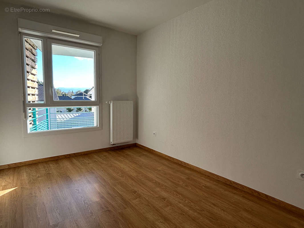 Appartement à LONS