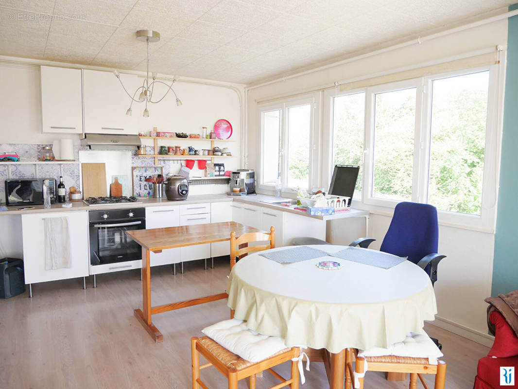 Appartement à DEVILLE-LES-ROUEN