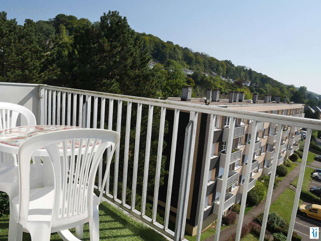 Appartement à DEVILLE-LES-ROUEN